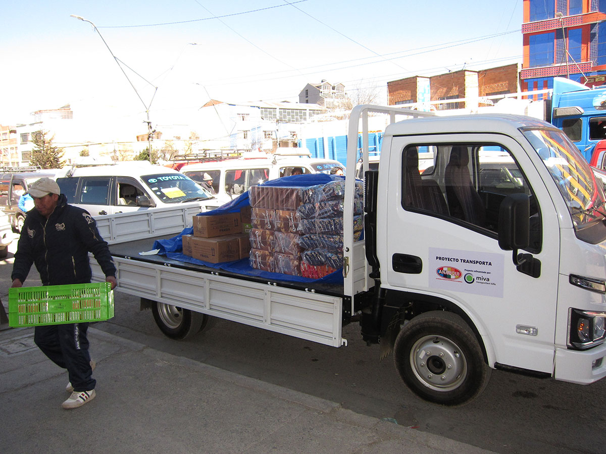 220043 - Bolivie: Un camion pour assurer la vente directe de produits agricoles 