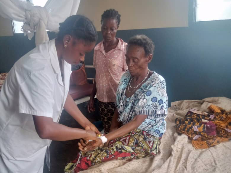 230002 - RD Congo: Rompre l’isolement et renforcer les services de santé