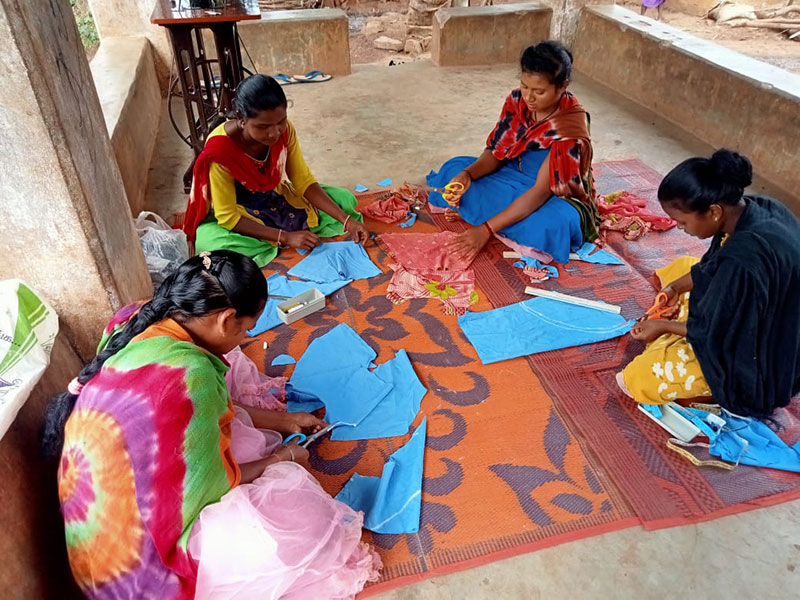 230022 - Indien: Alphabetisiert, ausgebildet und organisiert, haben Frauen Zugang zu einem Einkommen 