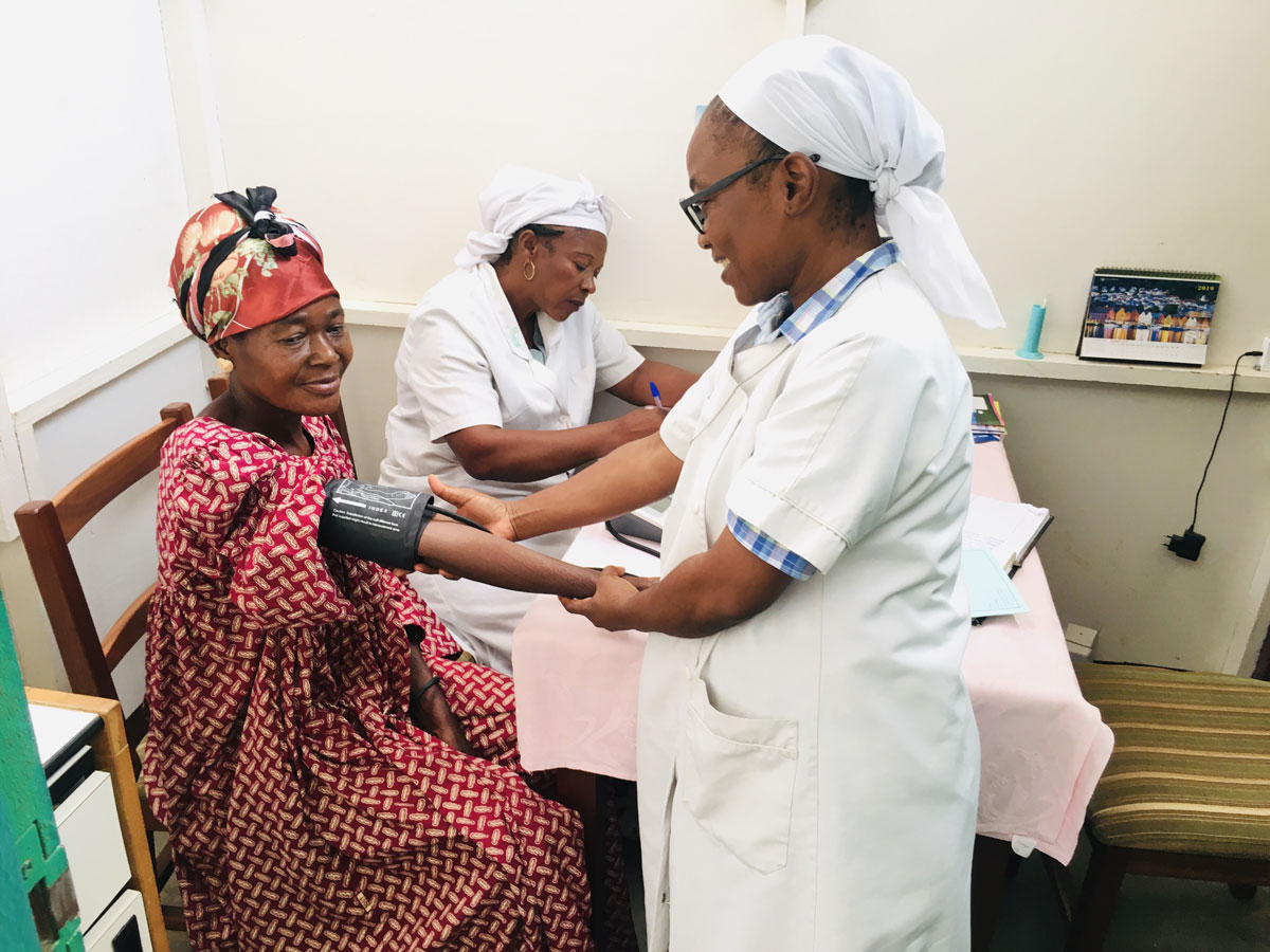 250015 - Kamerun: Verbesserung der medizinischen Versorgung im Hinterland von Kribi