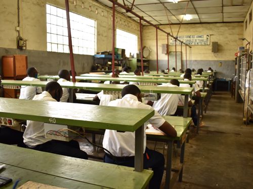 210028 - RD Congo: Une formation technique solide pour accéder à un métier